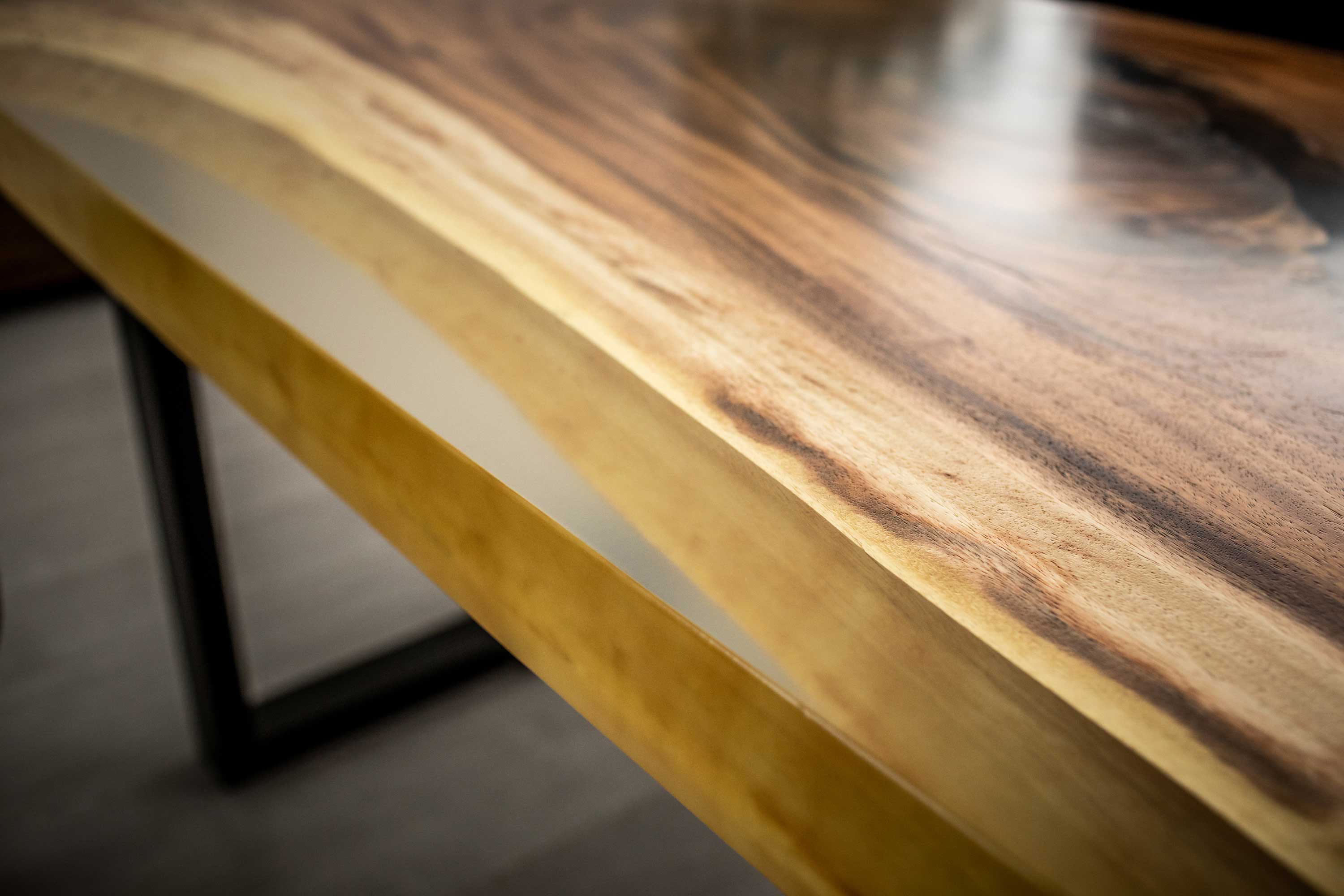 Working table PI-201