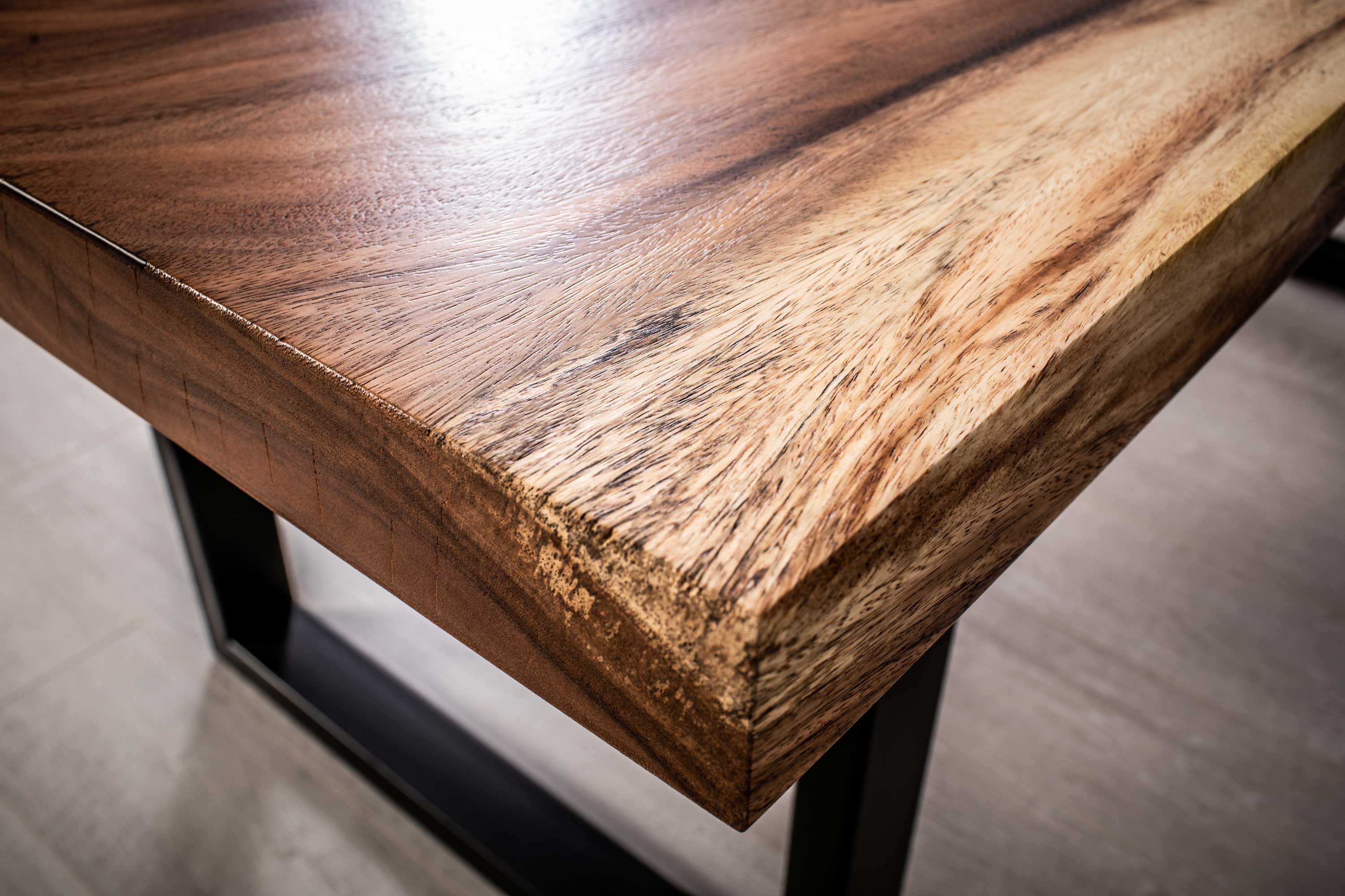 Working table PI-201